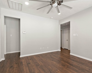 139 Ledgestone Place - Photo Thumbnail 17