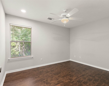 139 Ledgestone Place - Photo Thumbnail 22
