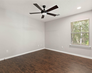 139 Ledgestone Place - Photo Thumbnail 27