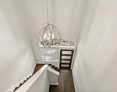 139 Ledgestone Place - Photo Thumbnail 20