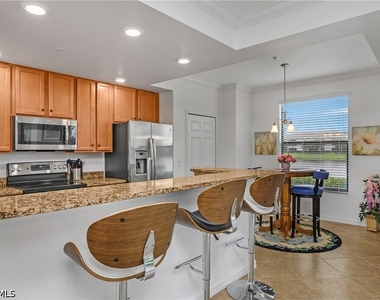 9533 Avellino Way - Photo Thumbnail 19