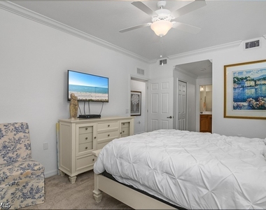 9533 Avellino Way - Photo Thumbnail 29