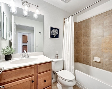9509 Avellino Way - Photo Thumbnail 12