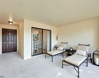 9509 Avellino Way - Photo Thumbnail 16