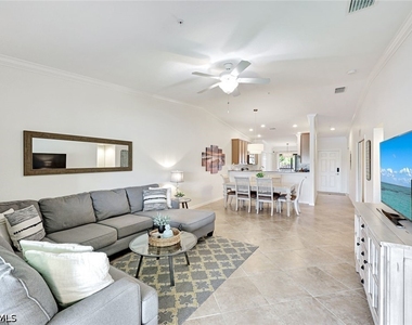 9509 Avellino Way - Photo Thumbnail 3