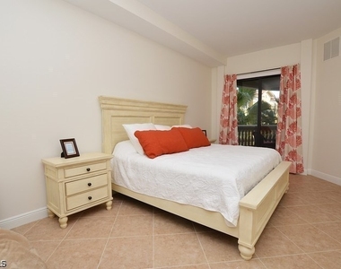 8011 Via Monte Carlo Way - Photo Thumbnail 14