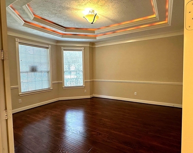 10814 Keystone Fairway Drive - Photo Thumbnail 3