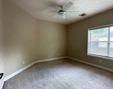 10814 Keystone Fairway Drive - Photo Thumbnail 25