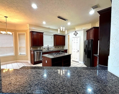 10814 Keystone Fairway Drive - Photo Thumbnail 6
