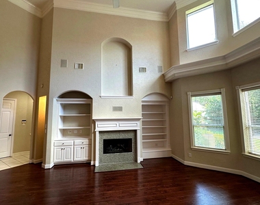 10814 Keystone Fairway Drive - Photo Thumbnail 13