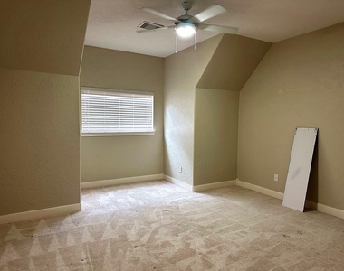 10814 Keystone Fairway Drive - Photo Thumbnail 24