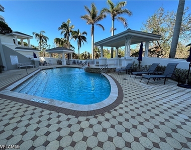 325 Dunes Boulevard - Photo Thumbnail 30