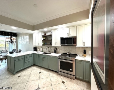 325 Dunes Boulevard - Photo Thumbnail 7