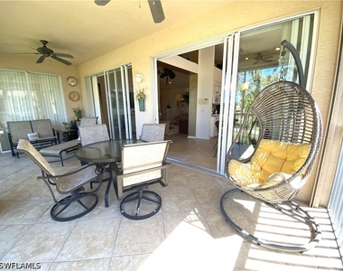 1570 Winding Oaks Way - Photo Thumbnail 12