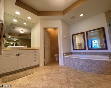 1570 Winding Oaks Way - Photo Thumbnail 21