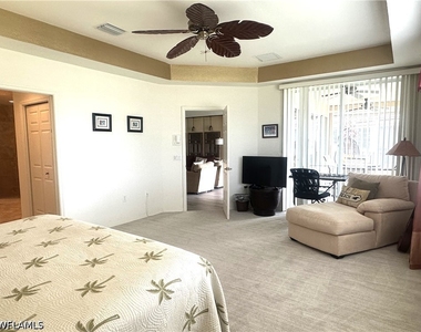 1570 Winding Oaks Way - Photo Thumbnail 17
