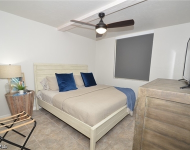 271 Southbay Drive - Photo Thumbnail 13
