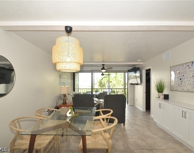 271 Southbay Drive - Photo Thumbnail 6