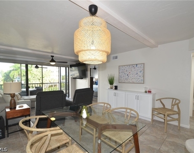 271 Southbay Drive - Photo Thumbnail 7
