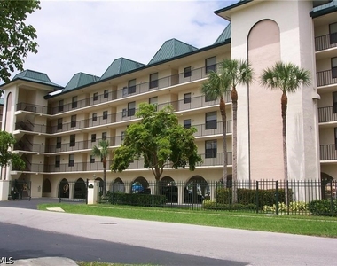 271 Southbay Drive - Photo Thumbnail 23