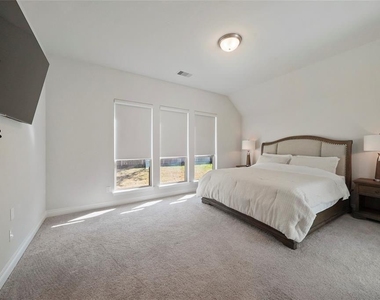 100 Wake Valley Court - Photo Thumbnail 18