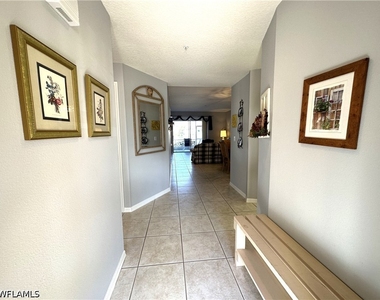6670 Huntington Lakes Circle - Photo Thumbnail 3