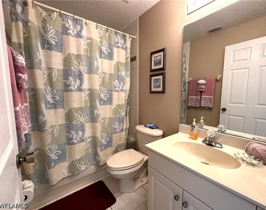 6670 Huntington Lakes Circle - Photo Thumbnail 13