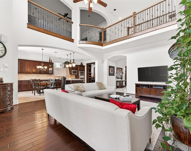 903 Annabella Place - Photo Thumbnail 11