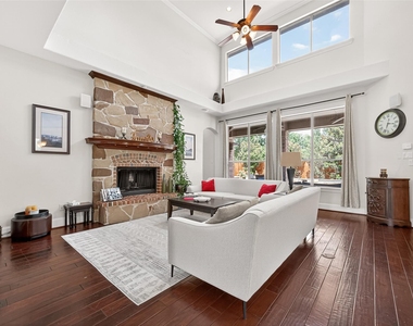 903 Annabella Place - Photo Thumbnail 8