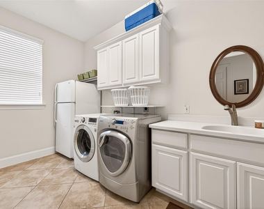 903 Annabella Place - Photo Thumbnail 17