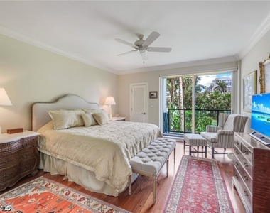 4901 Gulf Shore Boulevard N - Photo Thumbnail 5