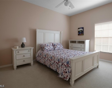 7030 Lone Oak Boulevard - Photo Thumbnail 7