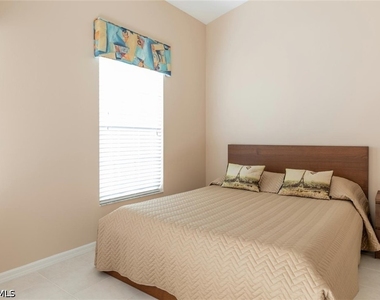 7030 Lone Oak Boulevard - Photo Thumbnail 5