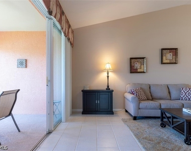 7030 Lone Oak Boulevard - Photo Thumbnail 15