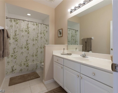 7030 Lone Oak Boulevard - Photo Thumbnail 6