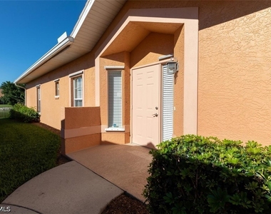 7030 Lone Oak Boulevard - Photo Thumbnail 4