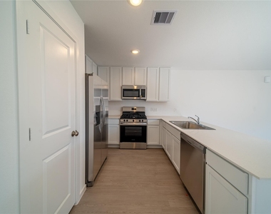 26803 Feather Reed Drive - Photo Thumbnail 5