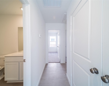 26803 Feather Reed Drive - Photo Thumbnail 13