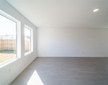 26803 Feather Reed Drive - Photo Thumbnail 9