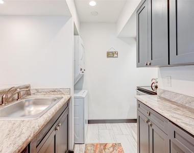 5863 Inwood Drive - Photo Thumbnail 15