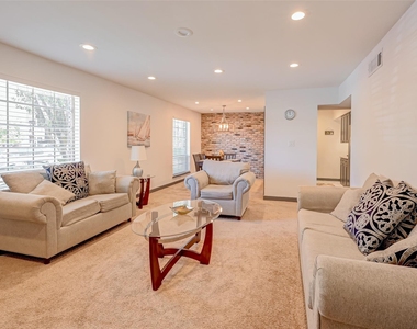 5863 Inwood Drive - Photo Thumbnail 6
