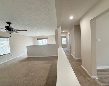 29225 Legends Valley Drive - Photo Thumbnail 9