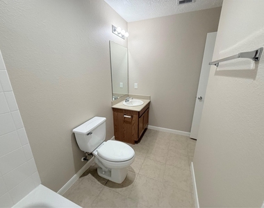 29225 Legends Valley Drive - Photo Thumbnail 25