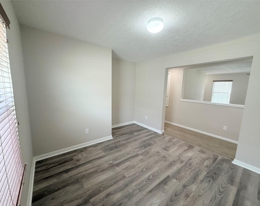 29225 Legends Valley Drive - Photo Thumbnail 18