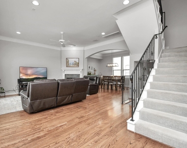 5443 Kansas Street - Photo Thumbnail 15