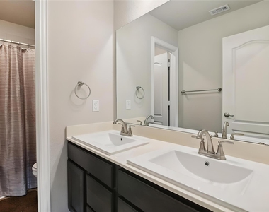 15863 Sundew Prairie Drive - Photo Thumbnail 17