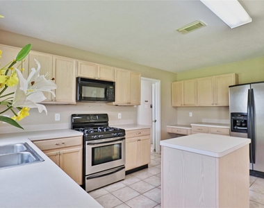 3112 Wild Turkey Lane - Photo Thumbnail 7
