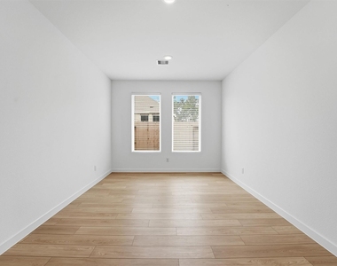 14919 Calluna Heather Lane - Photo Thumbnail 11