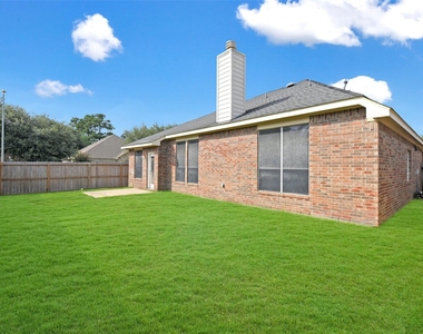 19227 Countryhills Court - Photo Thumbnail 28