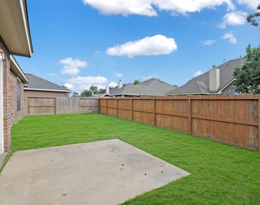 19227 Countryhills Court - Photo Thumbnail 30
